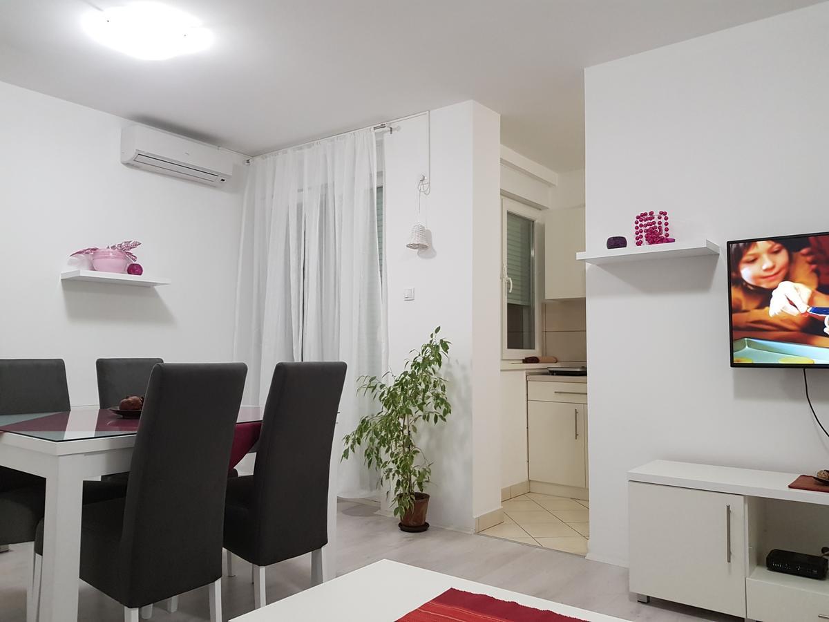 Apartment Gea 18 Novi Sad Exteriör bild
