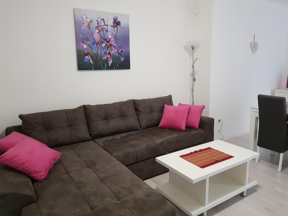 Apartment Gea 18 Novi Sad Exteriör bild