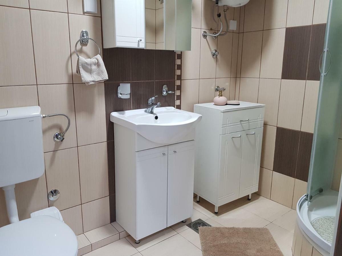 Apartment Gea 18 Novi Sad Exteriör bild