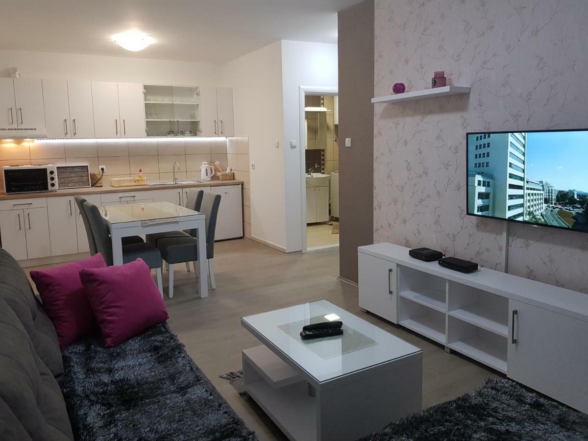 Apartment Gea 18 Novi Sad Exteriör bild