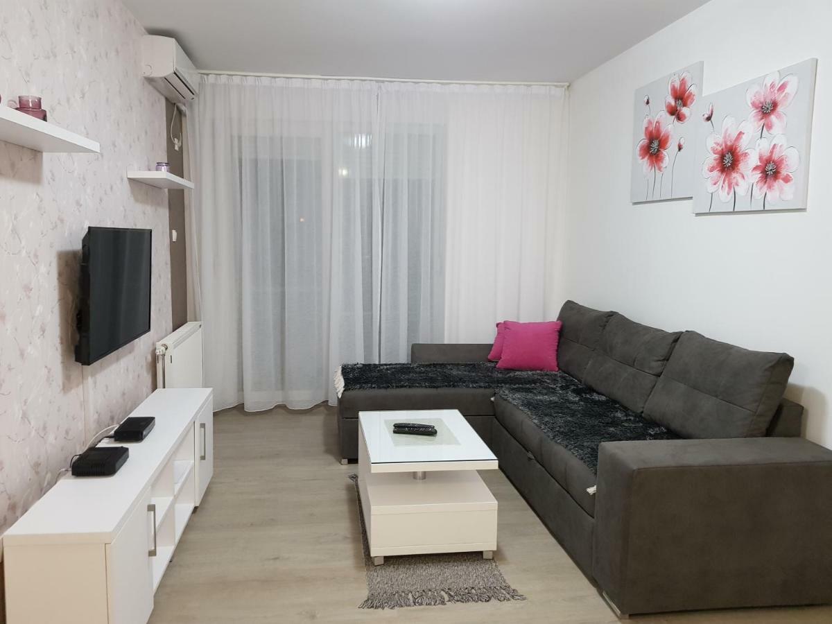 Apartment Gea 18 Novi Sad Exteriör bild